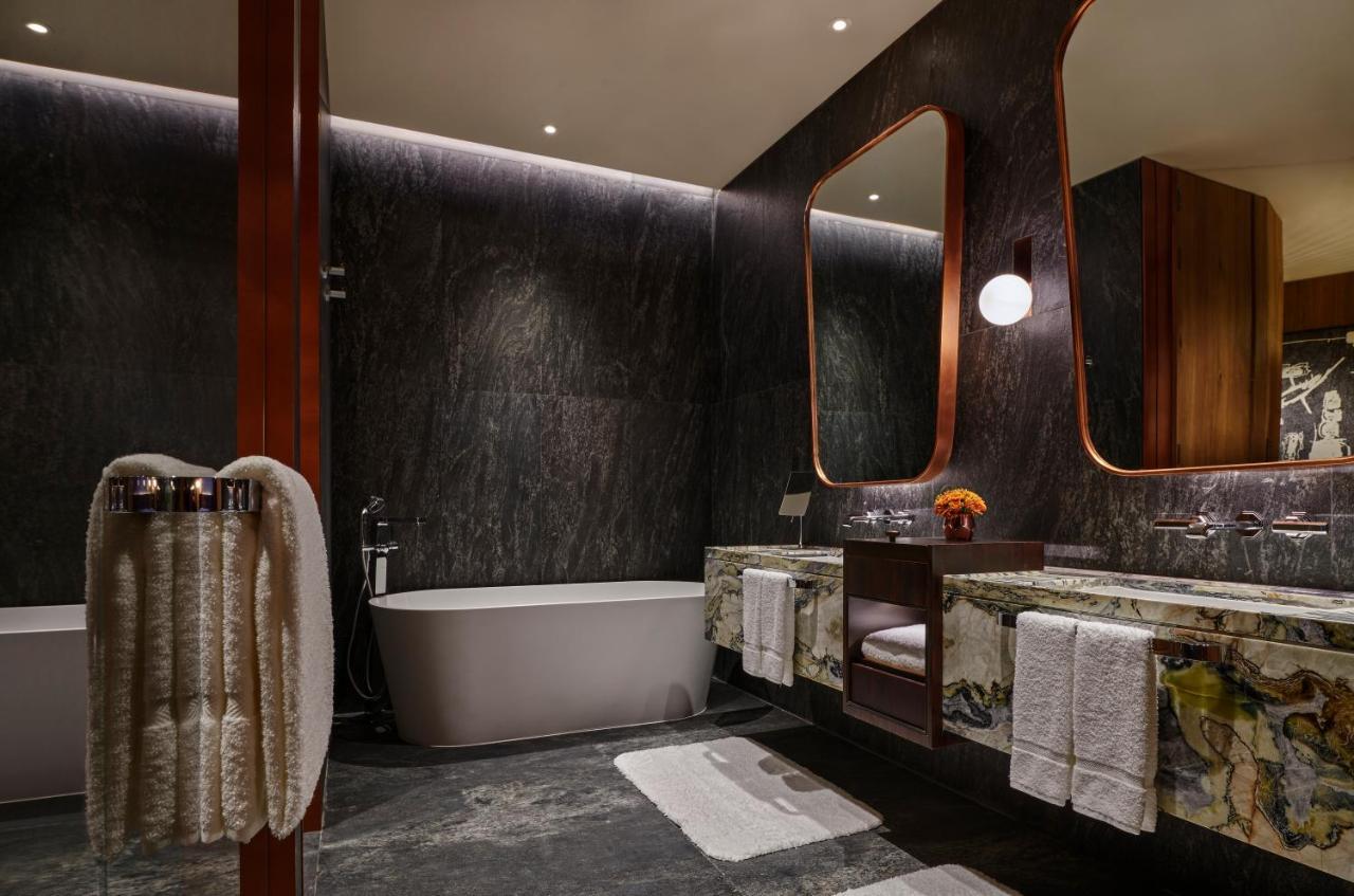 Mumian Beijing Daxing International Airport, Part Of Hyatt Hotel Bagian luar foto Bathroom