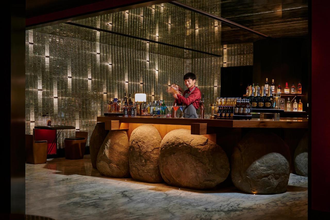Mumian Beijing Daxing International Airport, Part Of Hyatt Hotel Bagian luar foto The bar at the hotel