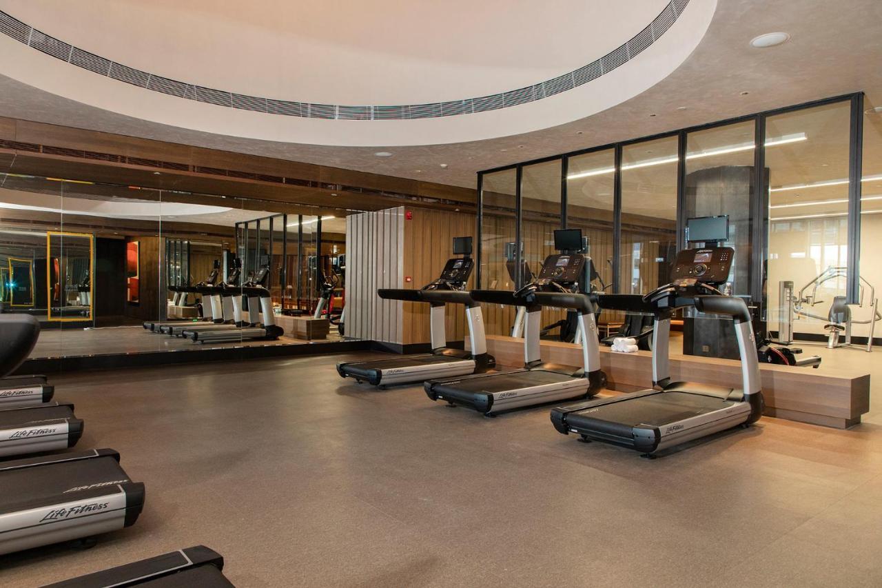 Mumian Beijing Daxing International Airport, Part Of Hyatt Hotel Bagian luar foto The gym at the hotel