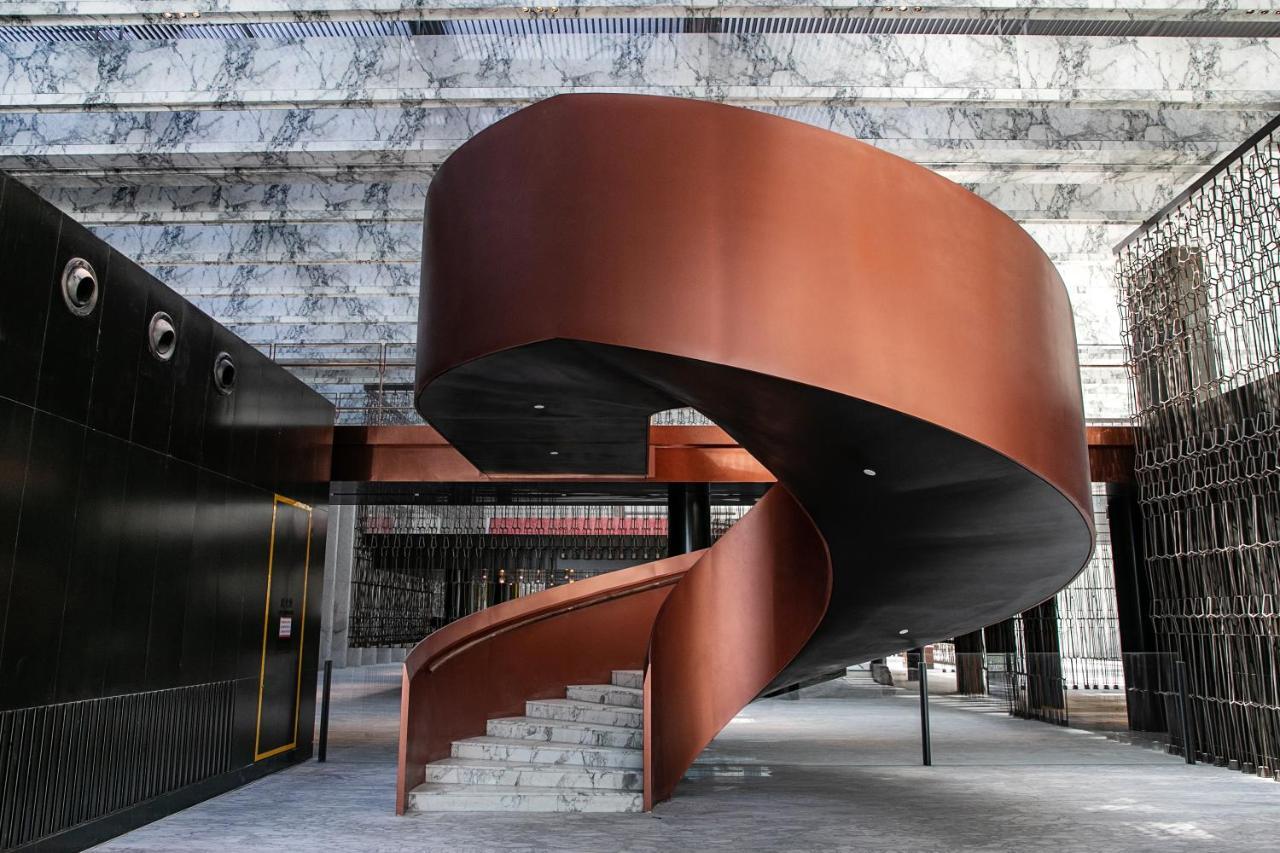 Mumian Beijing Daxing International Airport, Part Of Hyatt Hotel Bagian luar foto Spiral staircase