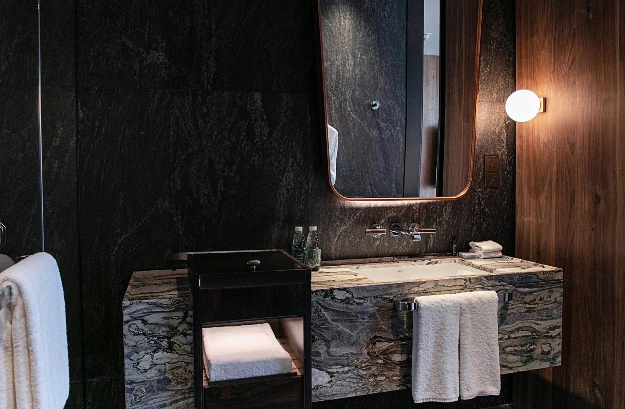 Mumian Beijing Daxing International Airport, Part Of Hyatt Hotel Bagian luar foto Bathroom